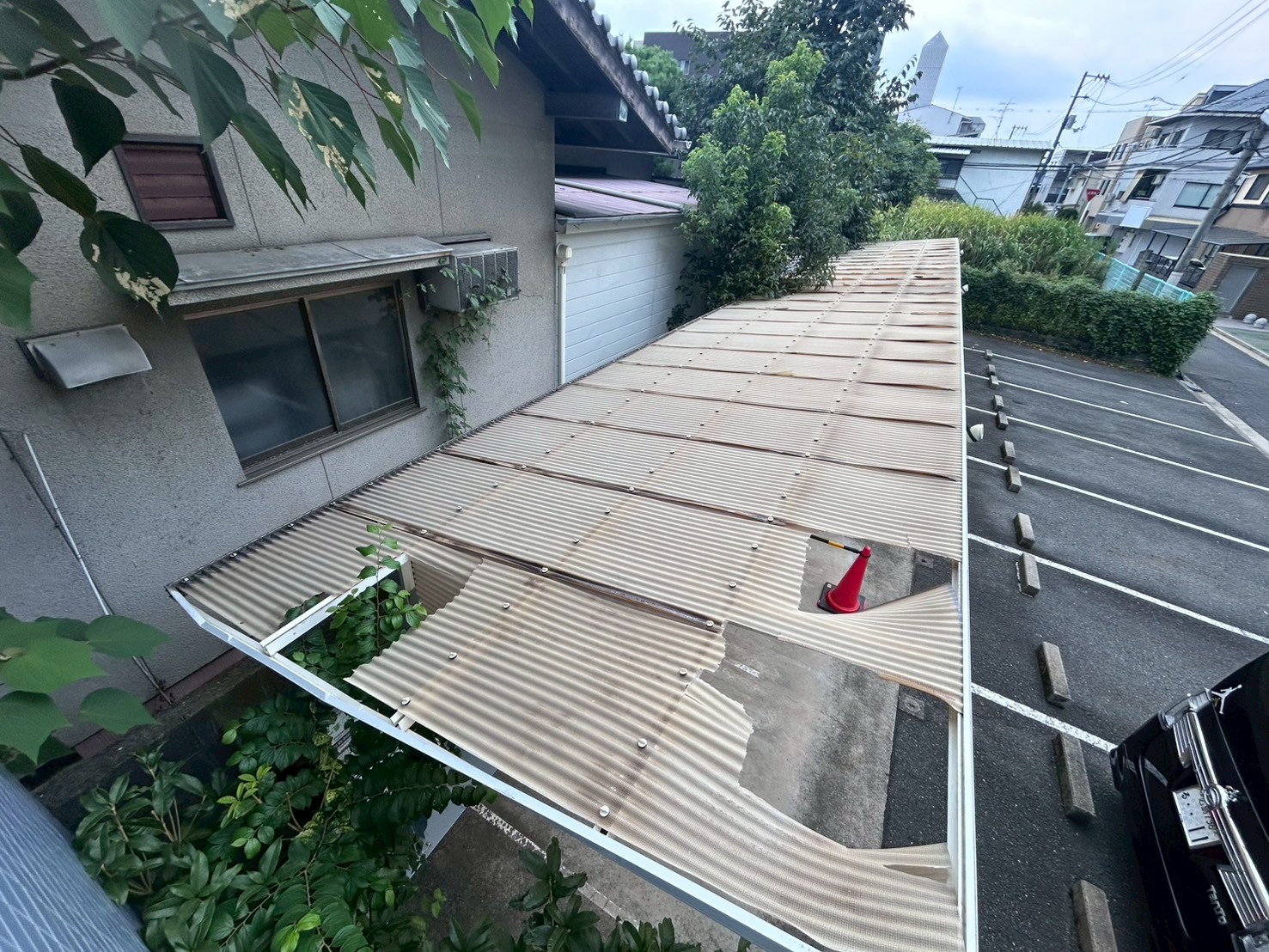 駐車場 屋根 全景