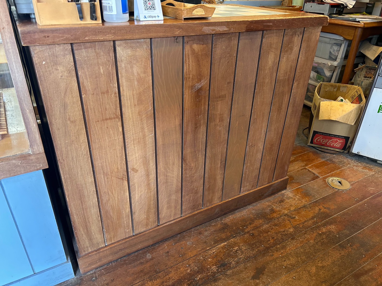 カウンター 全景 (3) (1)